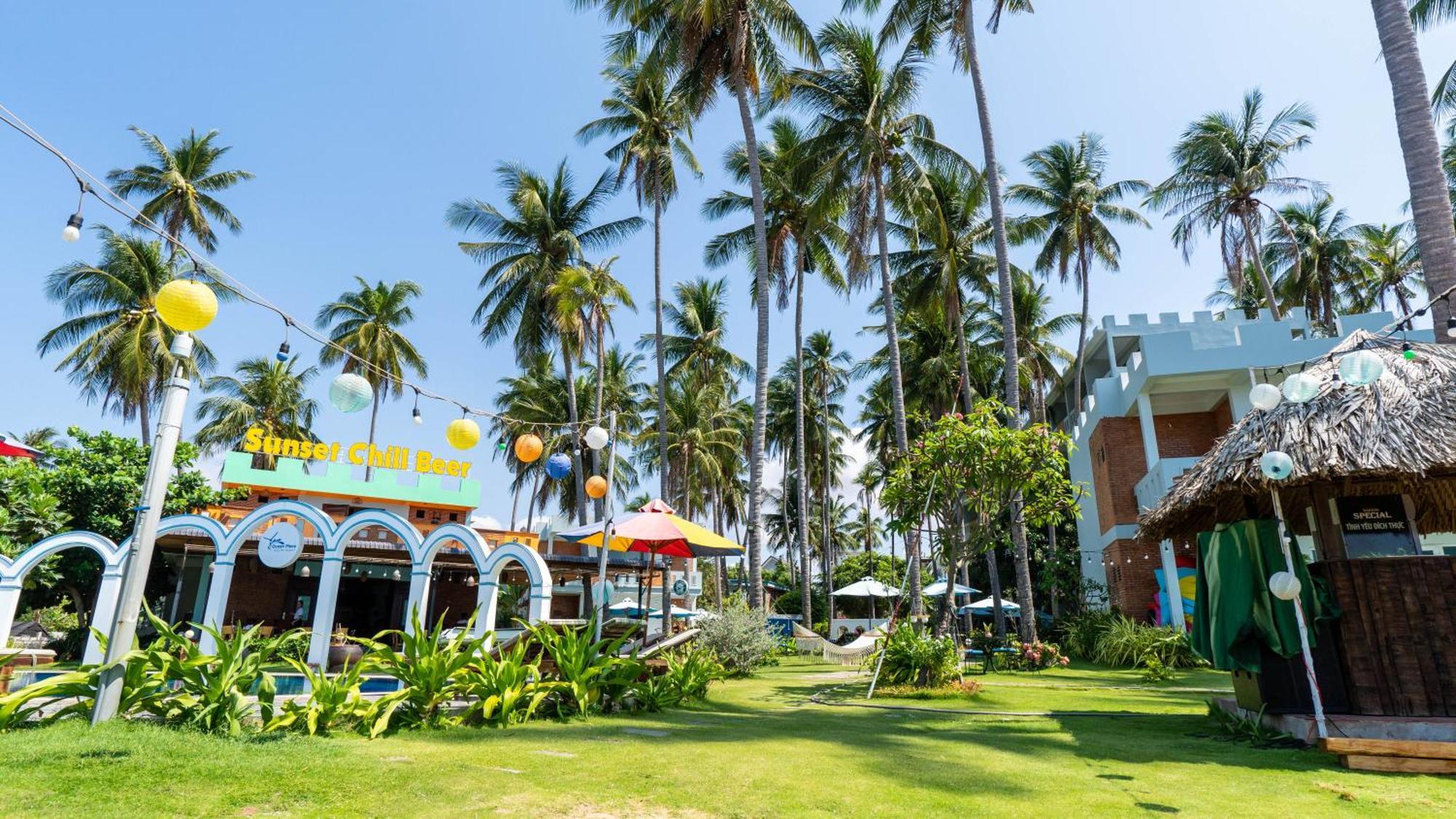Ocean Place Resort Mui Ne Bagian luar foto